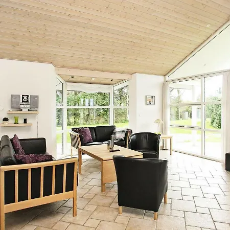 8 Person In Hjorring-by Traum